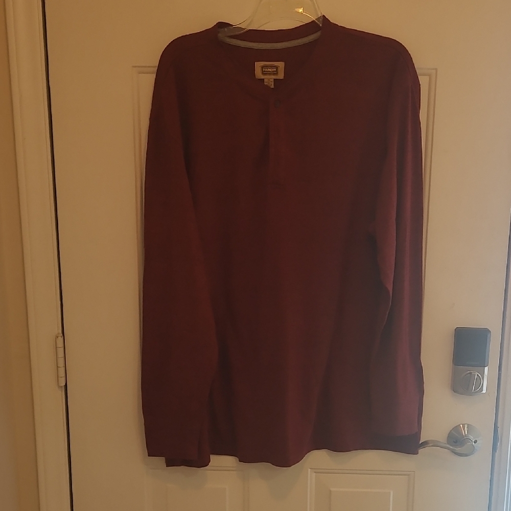 The Foundry Supply Co. Men's Long Sleeve Henley - Burgundy